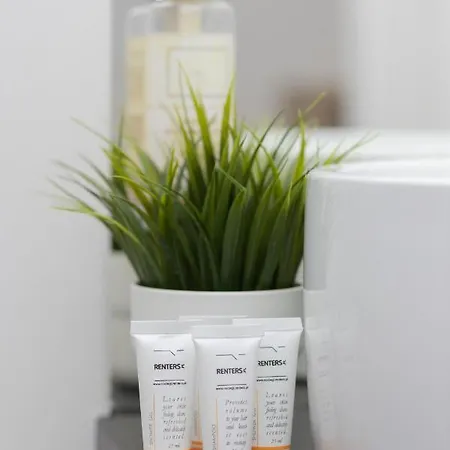 아파트 Wola Pet-friendly With Ac Slawinska By Renters