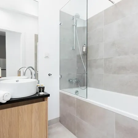 Wola Pet-friendly With Ac Slawinska By Renters 아파트 *