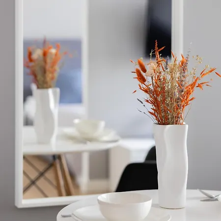 Wola Pet-friendly With Ac Slawinska By Renters * 바르샤바