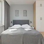 Wola Pet-friendly With Ac Sławińska By Renters Apartament