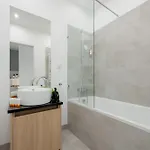 아파트 Wola Pet-friendly With Ac Slawinska By Renters