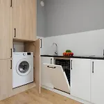 Wola Pet-friendly With Ac Slawinska By Renters 아파트