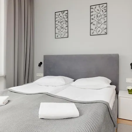 Wola Pet-friendly With Ac Slawinska By Renters