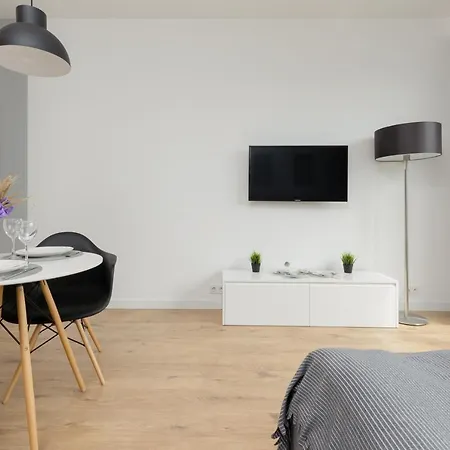 Apartment Wola Pet-friendly With Ac Slawinska By Renters