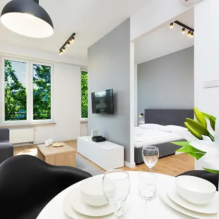 Апартаменты Wola Pet-friendly With Ac Slawinska By Renters