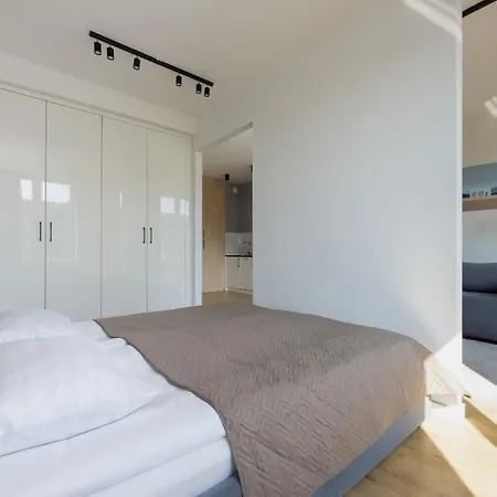 Wola Pet-friendly With Ac Slawinska By Renters 바르샤바