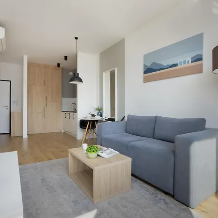Wola Pet-friendly With Ac Slawinska By Renters