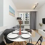 Wola Pet-friendly With Ac Slawinska By Renters Varsovia