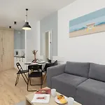 Wola Pet-friendly With Ac Slawinska By Renters Apartamento