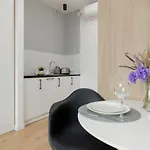 Wola Pet-friendly With Ac Slawinska By Renters Varsovia