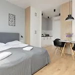 Wola Pet-friendly With Ac Slawinska By Renters Varsovia