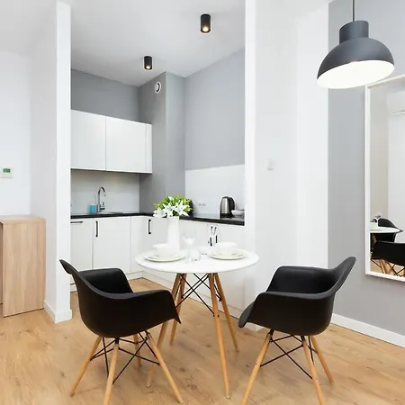 Wola Pet-friendly With Ac Slawinska By Renters