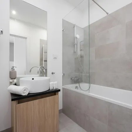 Διαμέρισμα Wola Pet-friendly With Ac Slawinska By Renters Βαρσοβία